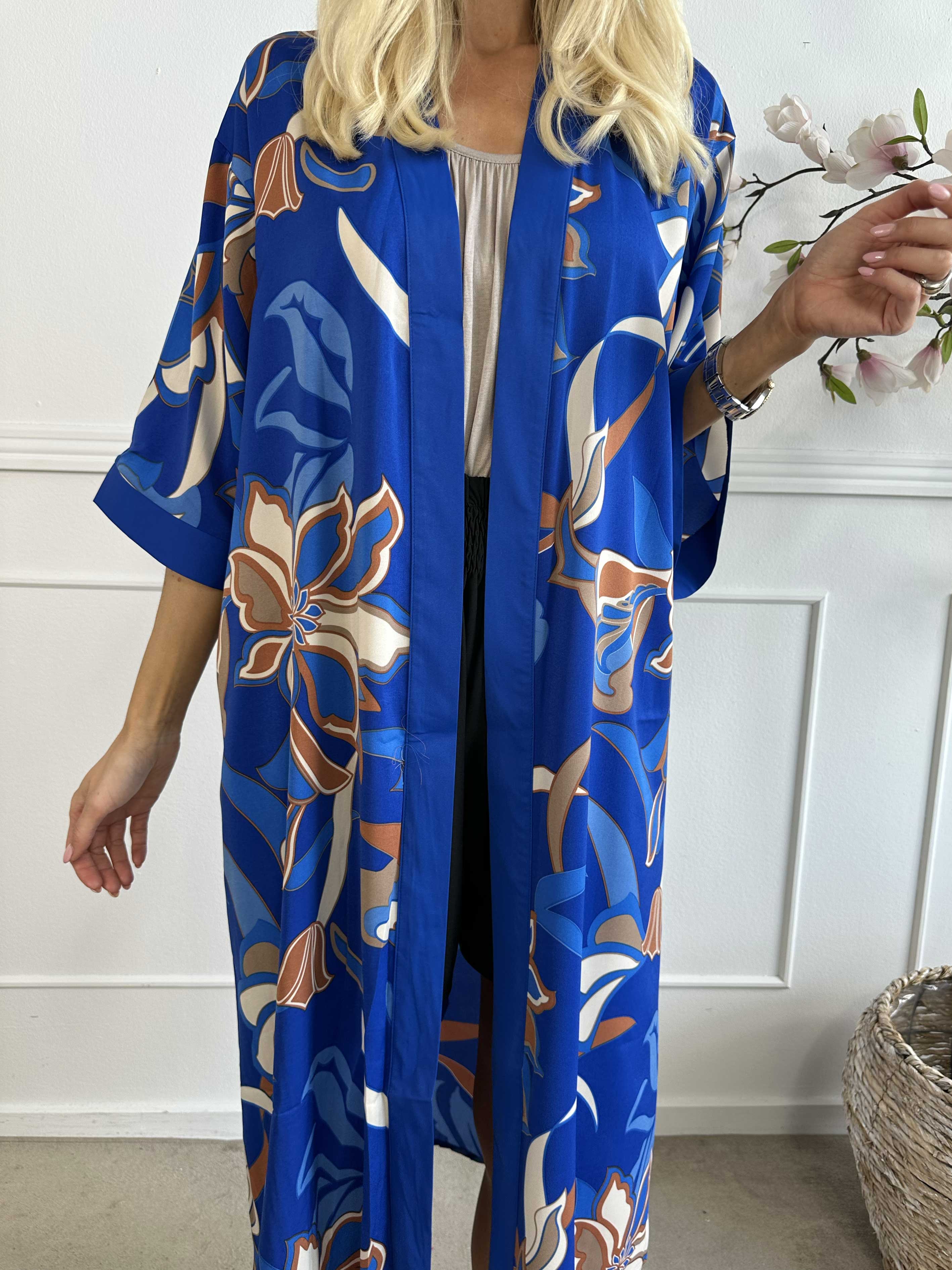 Nora - Lang kimono i viskose med mønster